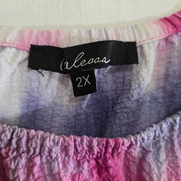 Calessa Tie Dye Floral Embroidered Round Neck Tunic Top 2X Wide Bell Sleeves - Picture 7 of 7